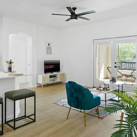Cozysuites Glendale By The Stadium With Pool 02 Exteriör bild
